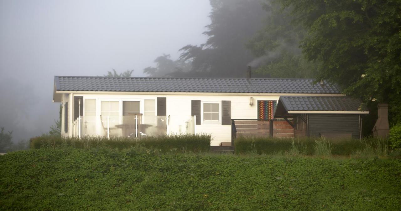 Op-Andel Mooi Huisje Aan De Maasヴィラ エクステリア 写真